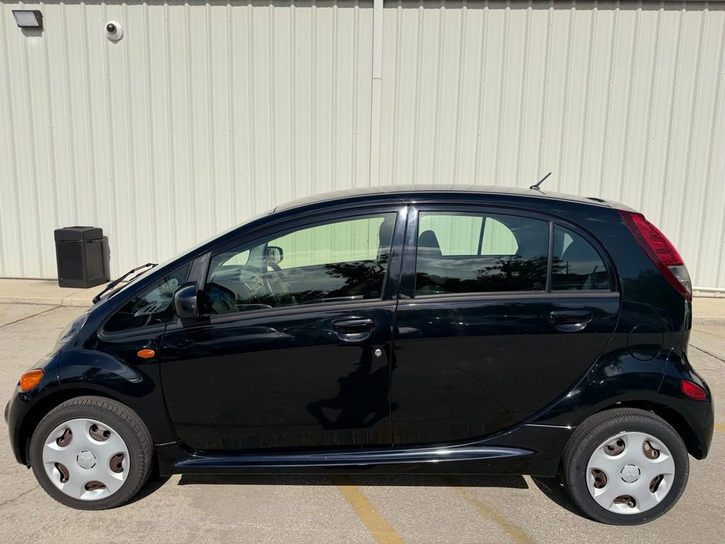 Used 2012 Mitsubishi i ES RWD image 2
