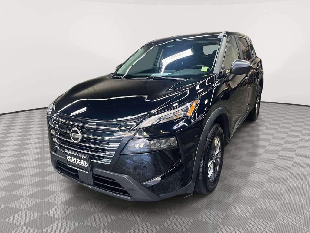 Used 2023 Nissan Rogue S AWD/4WD image 7