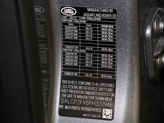 Used 2023 Land Rover Discovery Sport SE image 39