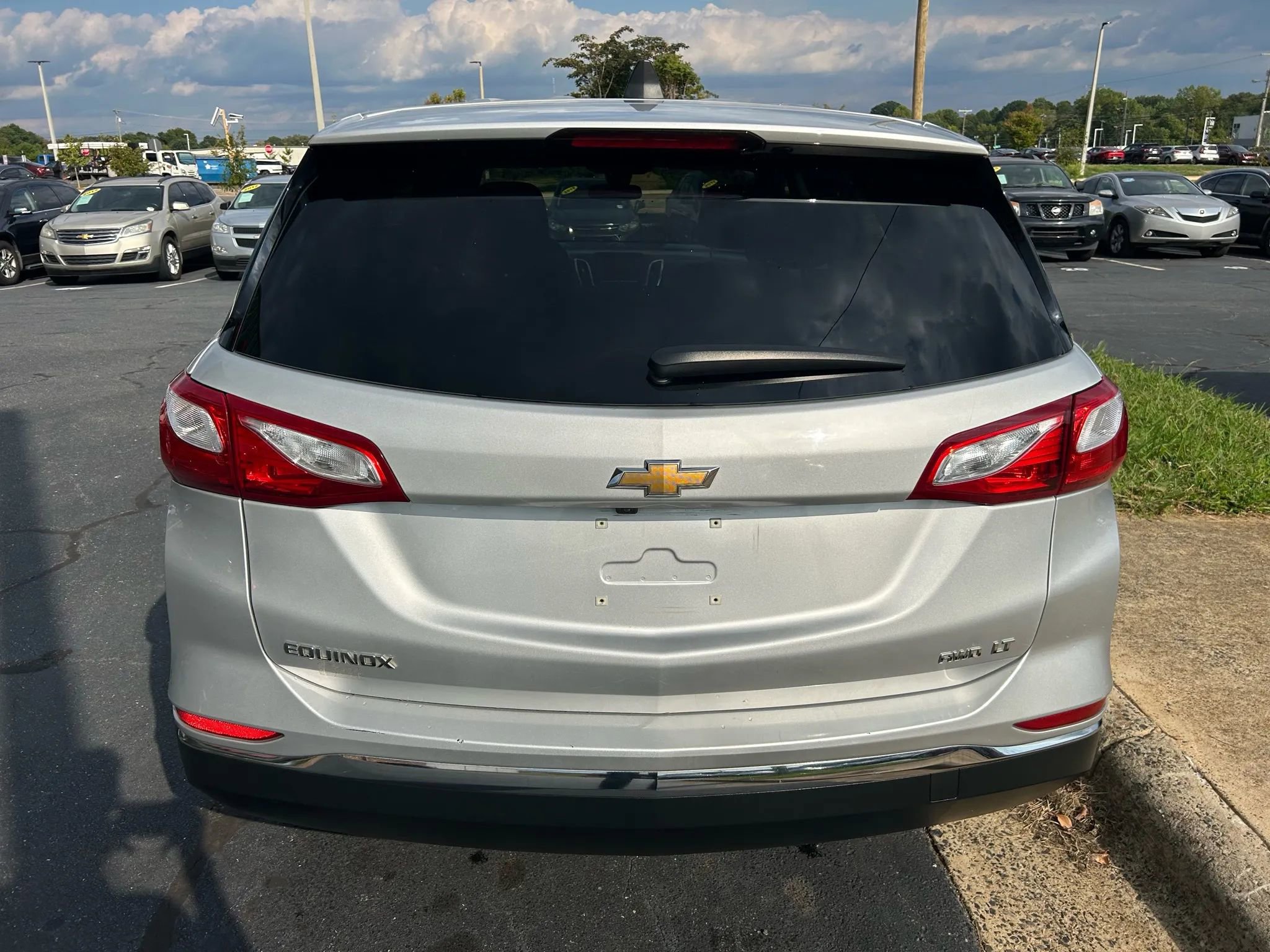 Used 2020 Chevrolet Equinox LT image 6
