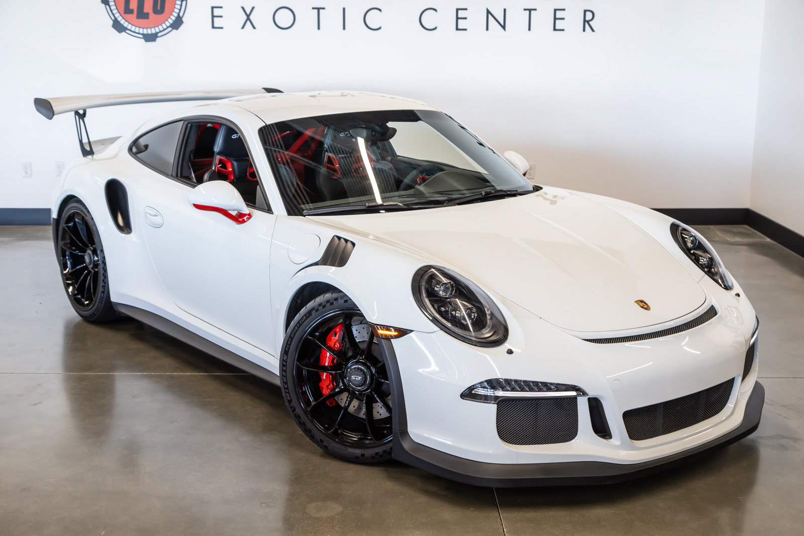 Used 2016 Porsche 911 GT3 RS RWD image 2