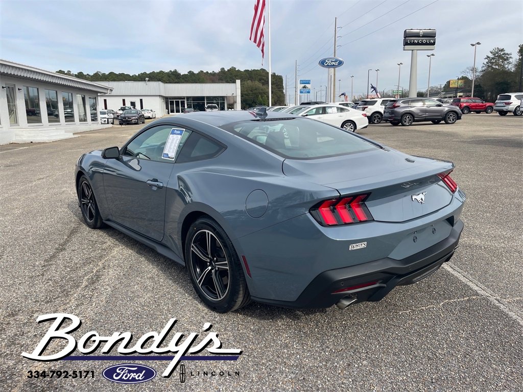 Used 2024 Ford Mustang Coupe image 15