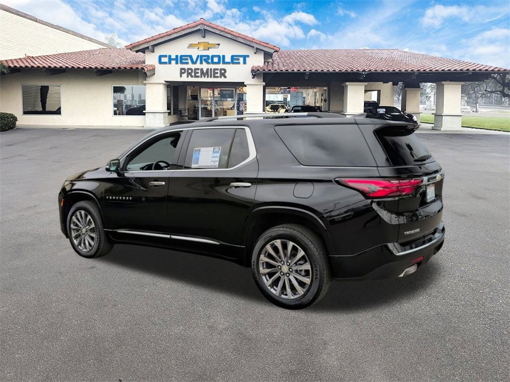Used 2023 Chevrolet Traverse Premier image 6