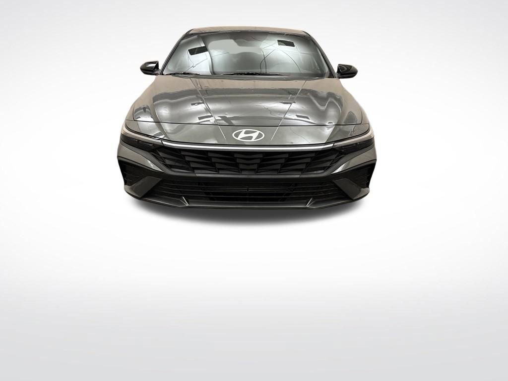 Certified 2026 Hyundai Elantra Sport FWD image 2