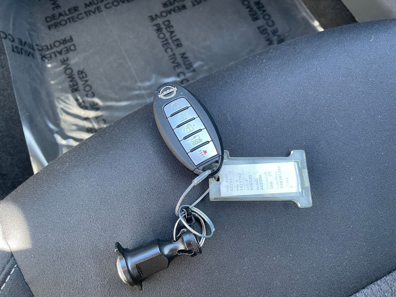 Used 2025 Nissan Altima 2.5 SV image 25