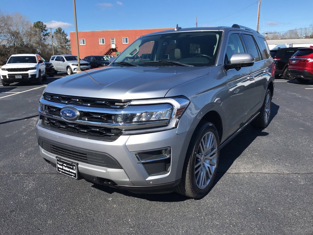 Used 2023 Ford Expedition Limited image 12