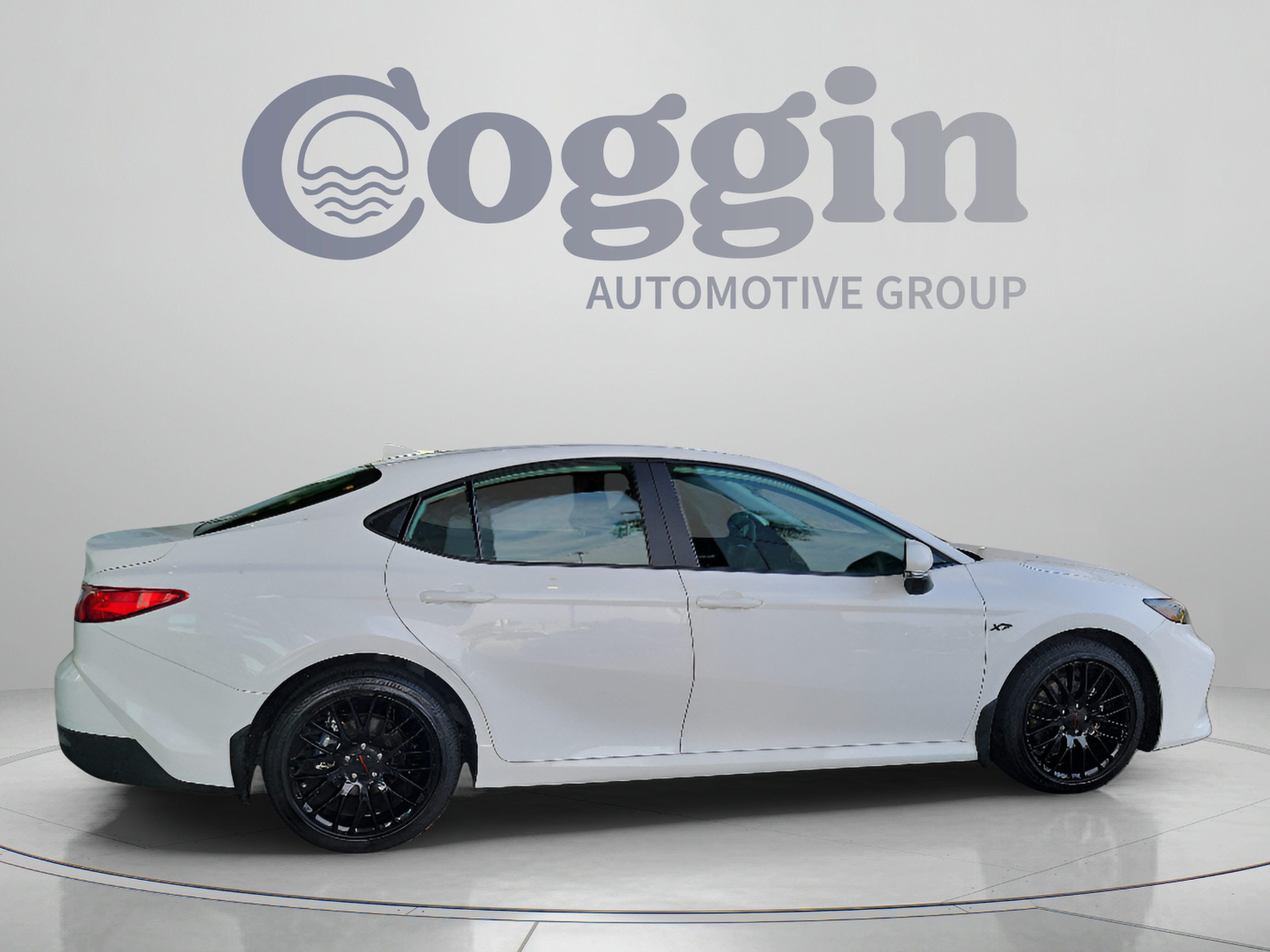Used 2026 Toyota Camry LE FWD image 4