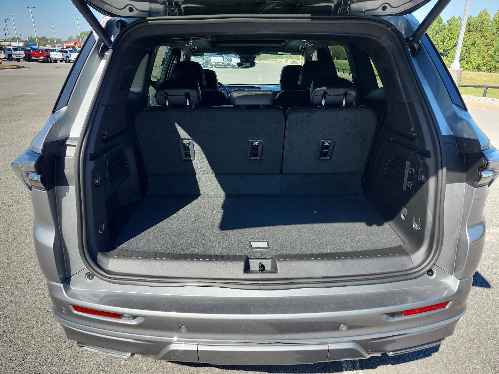 New 2026 Buick Enclave Avenir w/ Super Cruise Package image 8