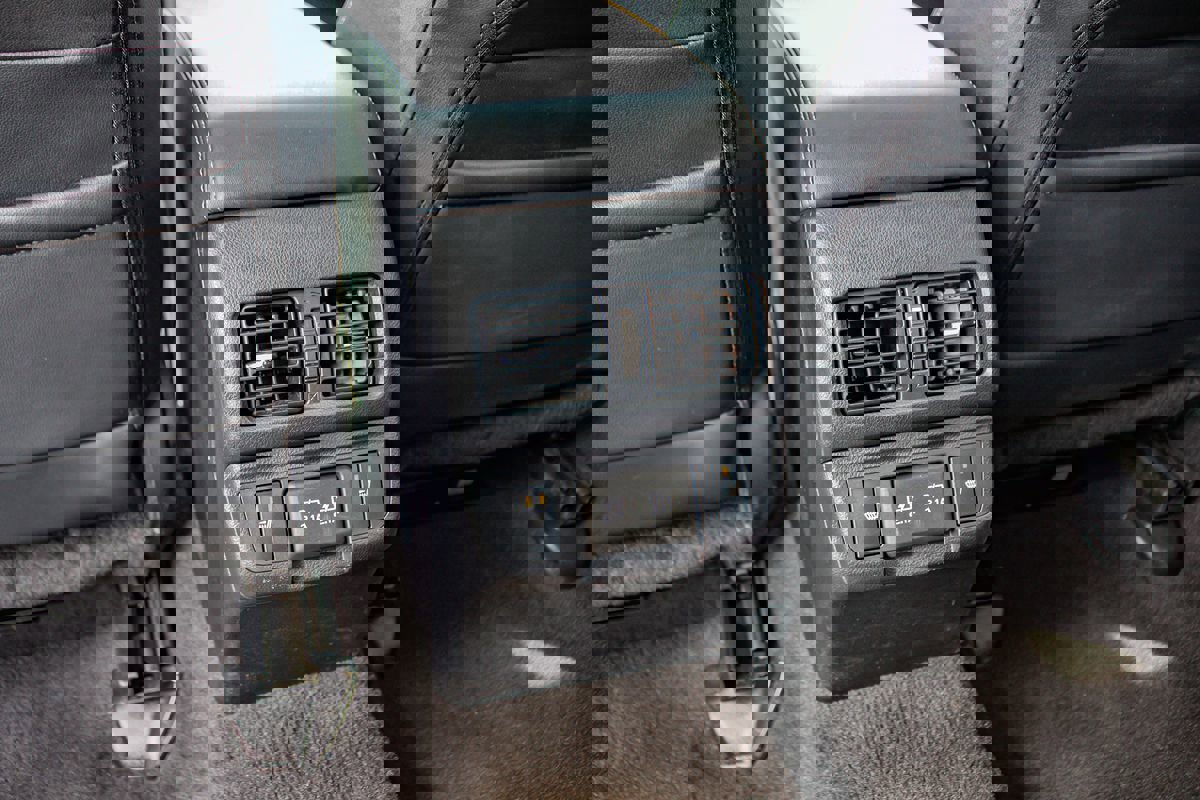 Used 2019 Subaru Outback 2.5i Limited w/ Popular Package #2 image 35