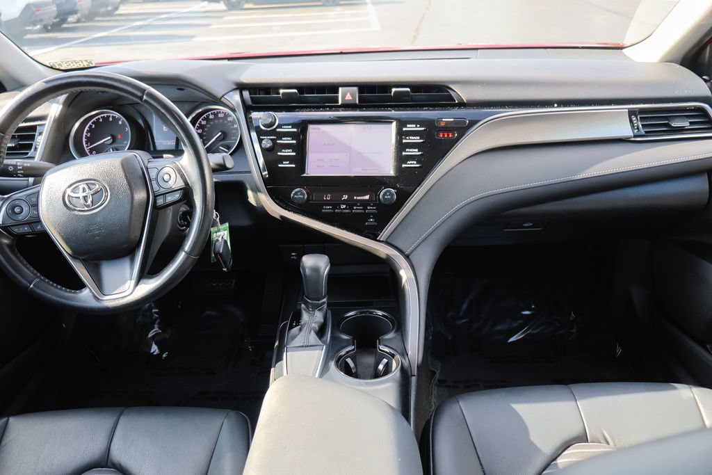 Used 2019 Toyota Camry SE FWD image 19