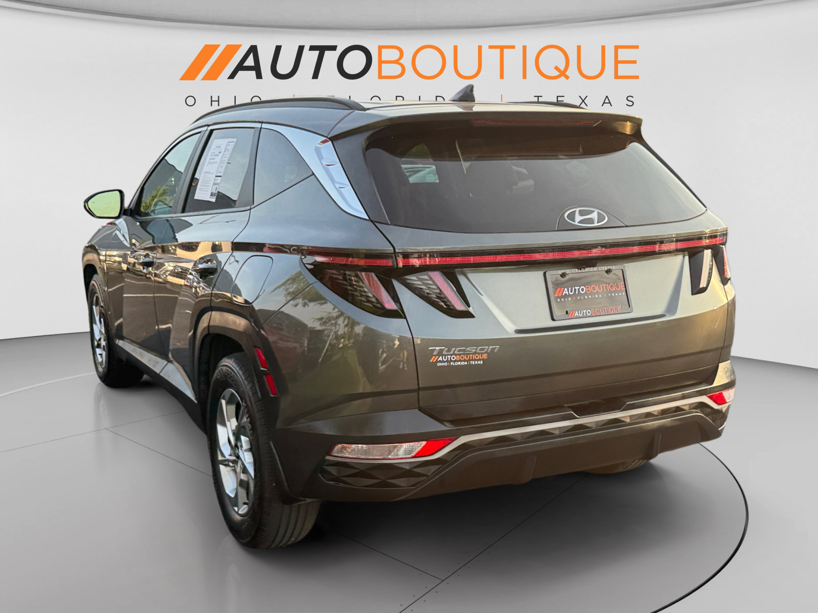 Used 2023 Hyundai Tucson SEL FWD image 3