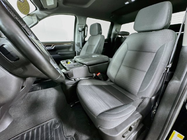 Used 2025 Chevrolet Silverado 1500 LT AWD/4WD image 11