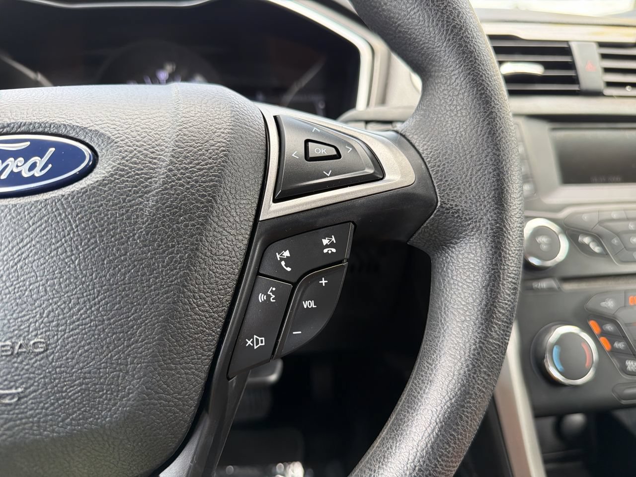 Used 2018 Ford Fusion S FWD image 25