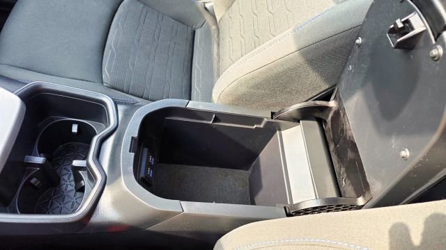 Used 2022 Toyota RAV4 SE w/ Convenience Package image 16