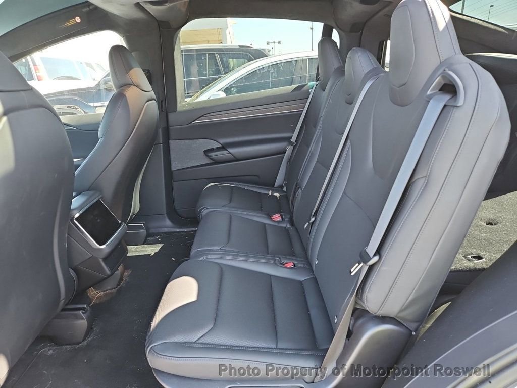 Used 2025 Tesla Model X AWD/4WD image 5
