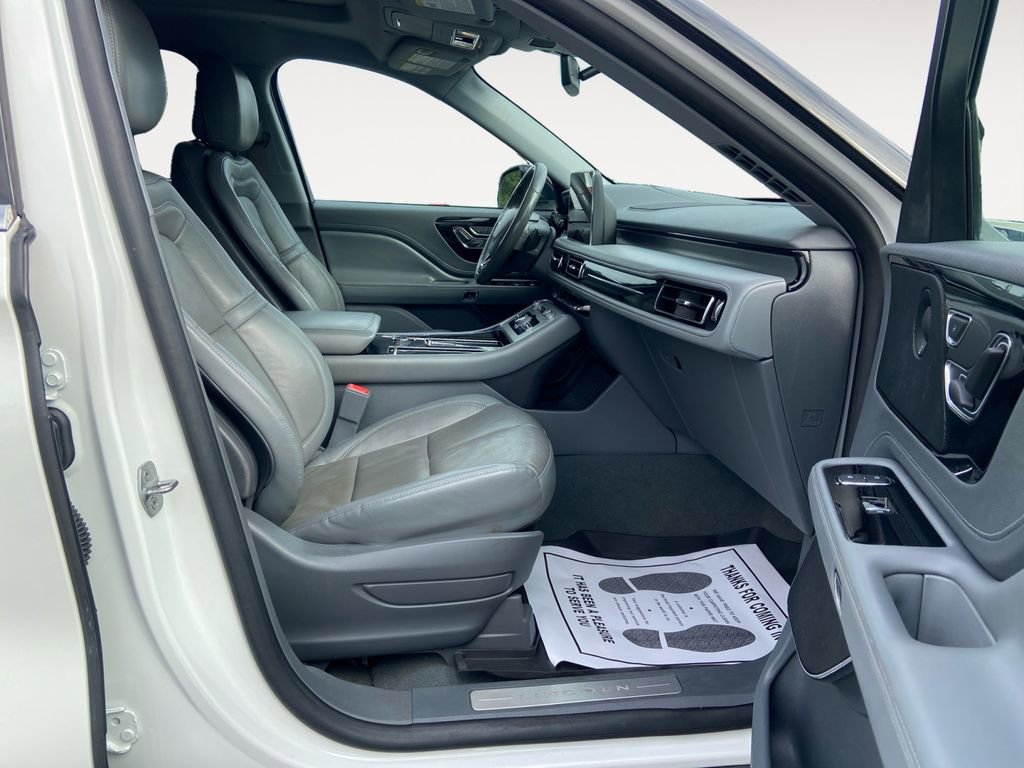 Used 2020 Lincoln Aviator Reserve w/ Equipment Group 201A image 15