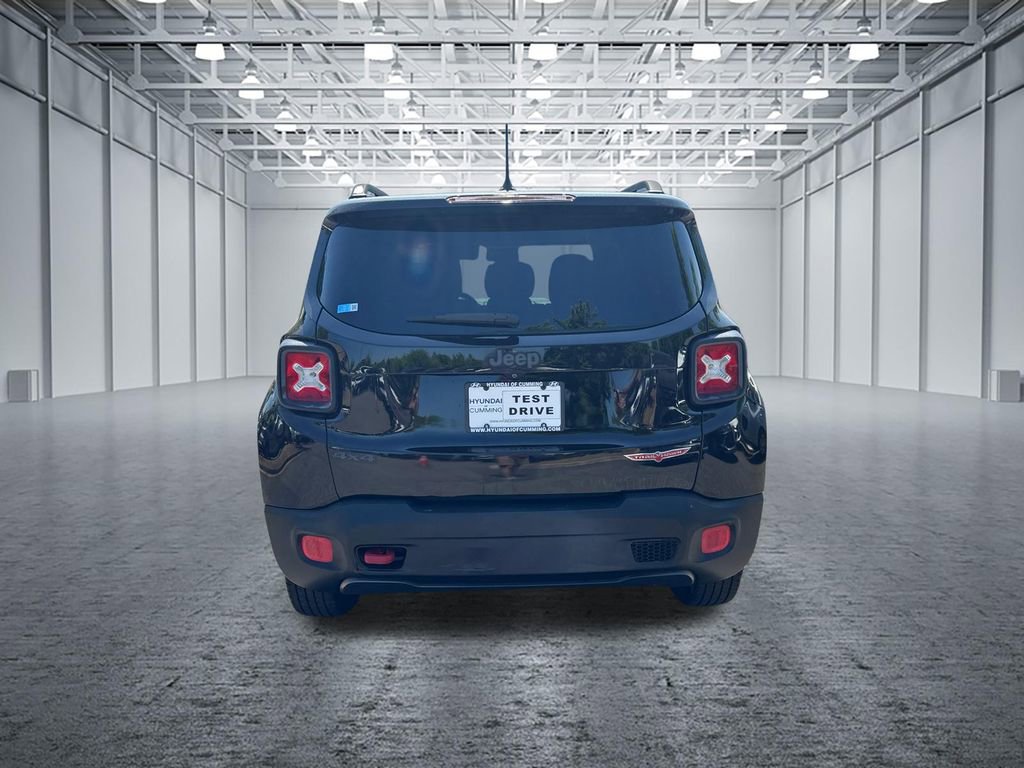 Used 2016 Jeep Renegade Trailhawk w/ Popular Equipment Group AWD/4WD image 6