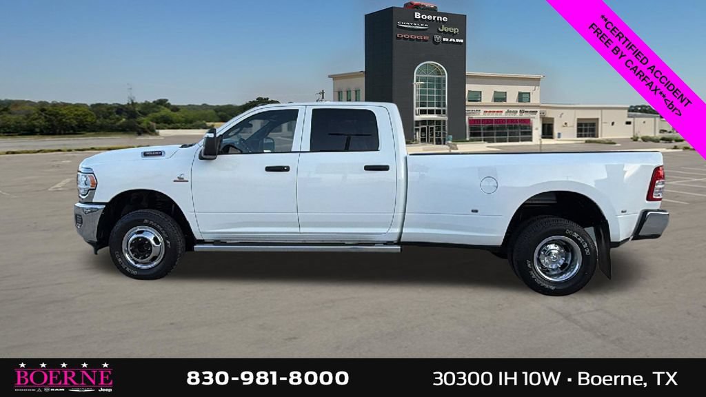 Used 2024 RAM 3500 Tradesman w/ Chrome Appearance Group AWD/4WD image 6