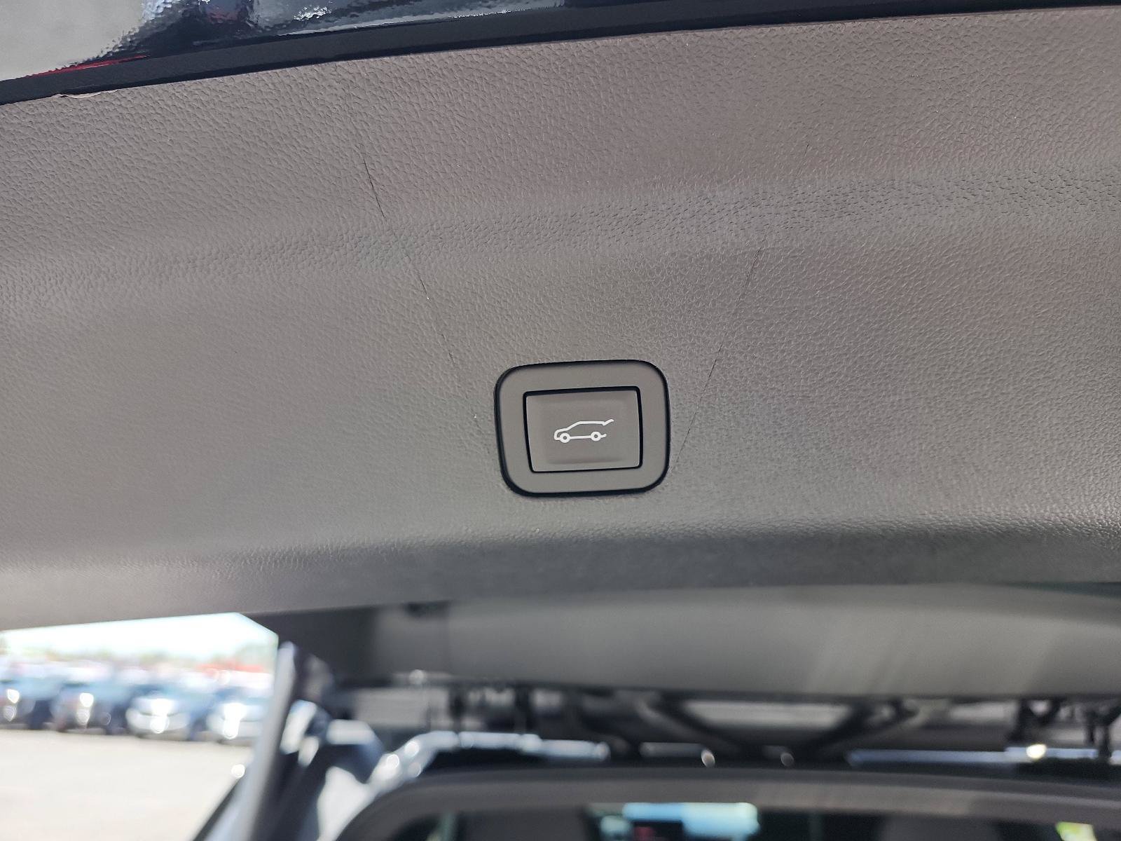 New 2026 GMC Yukon XL Denali w/ Sun & Power Step Package AWD/4WD image 9