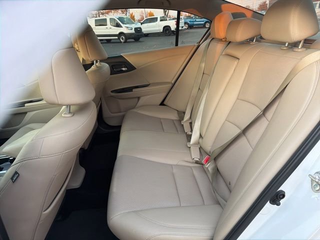 Used 2015 Honda Accord EX-L image 12