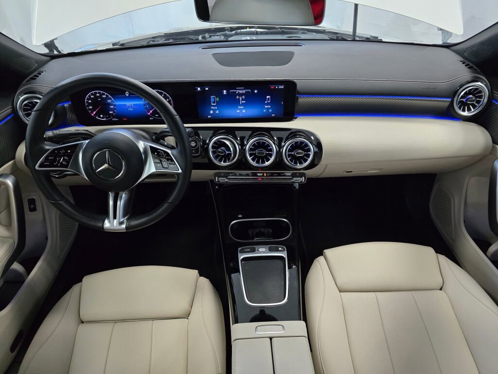 Used 2025 Mercedes-Benz CLA 250 CLA 250 image 17