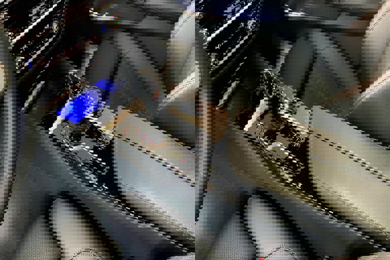 Used 2023 BMW 540i xDrive 540i xDrive w/ M Sport Package image 17