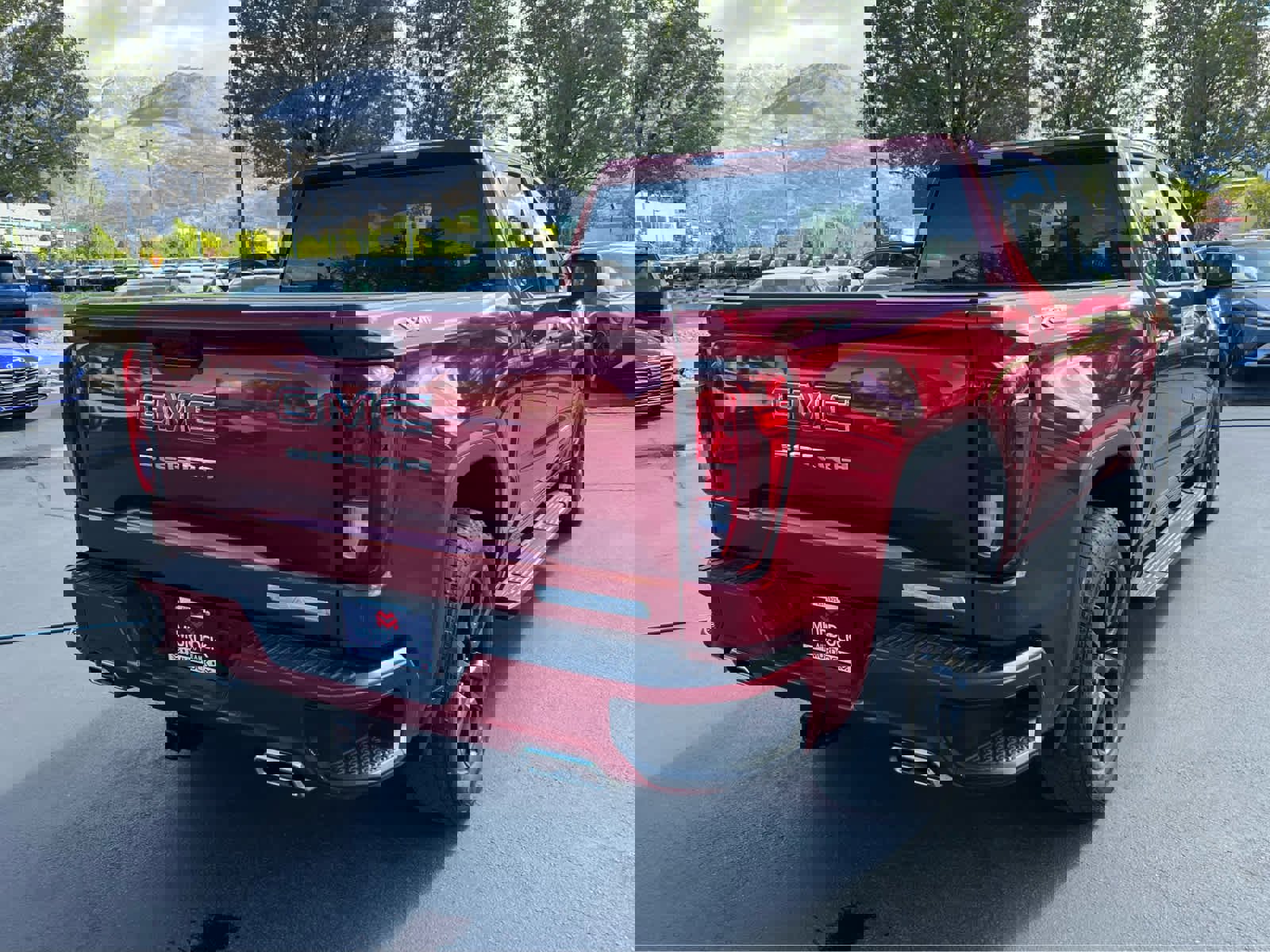 Used 2024 GMC Sierra 1500 Elevation w/ X31 Off-Road Package image 8