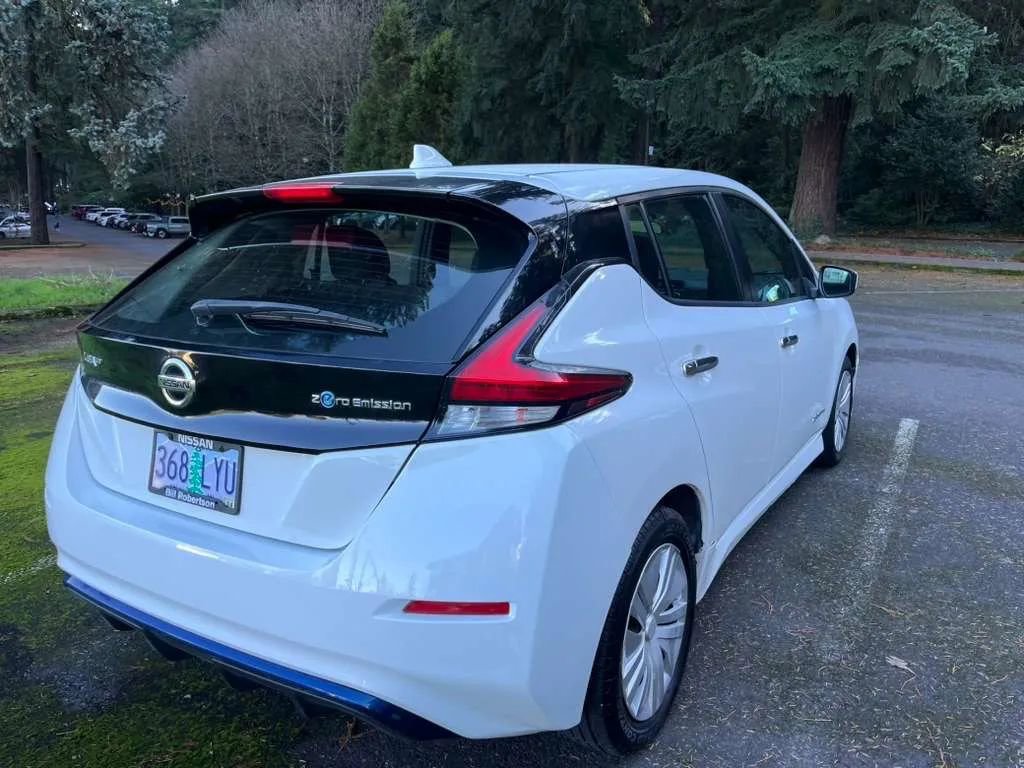 Used 2019 Nissan Leaf S w/ S Charge Package image 4
