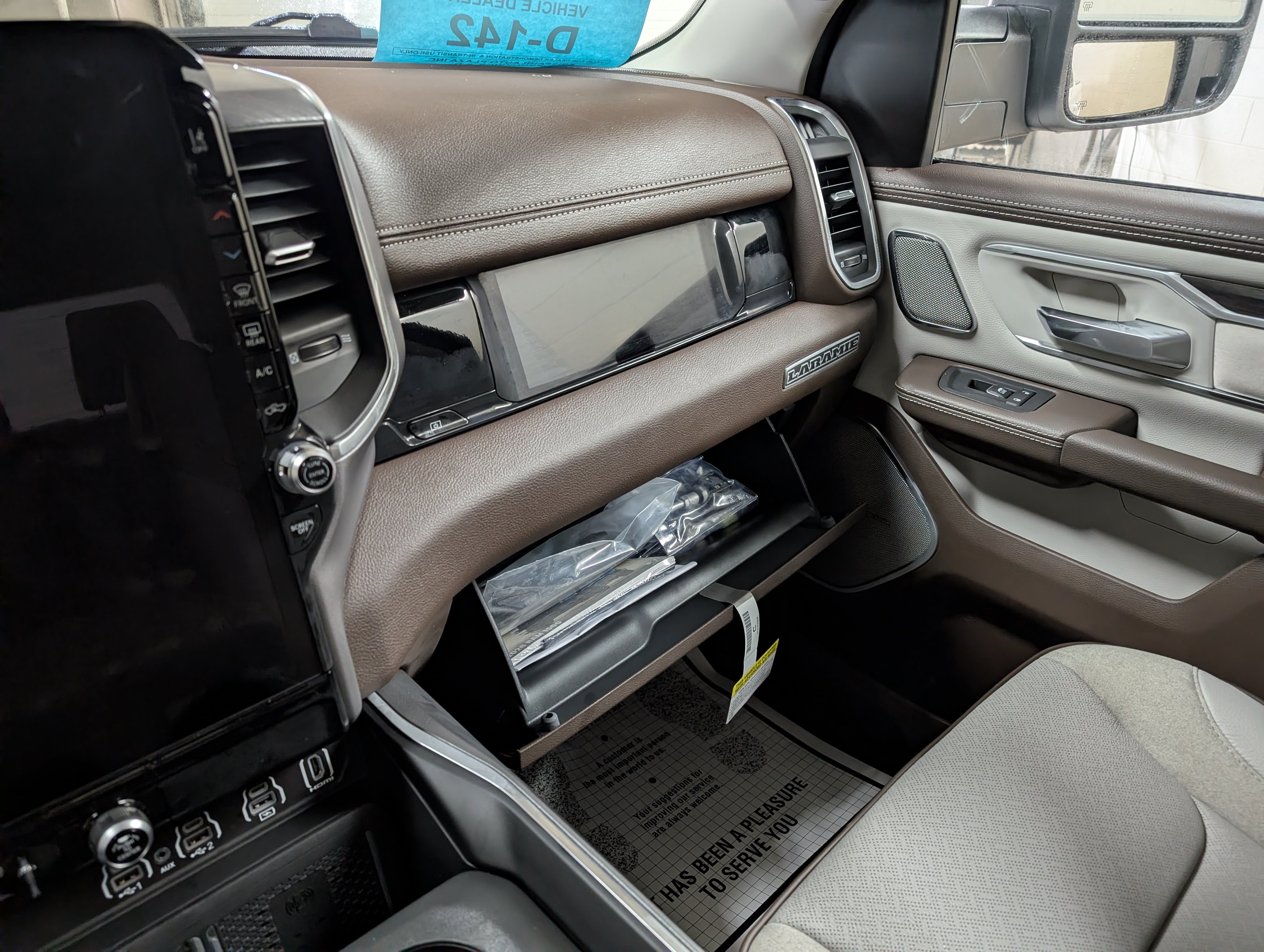 New 2026 RAM 1500 Laramie AWD/4WD image 18