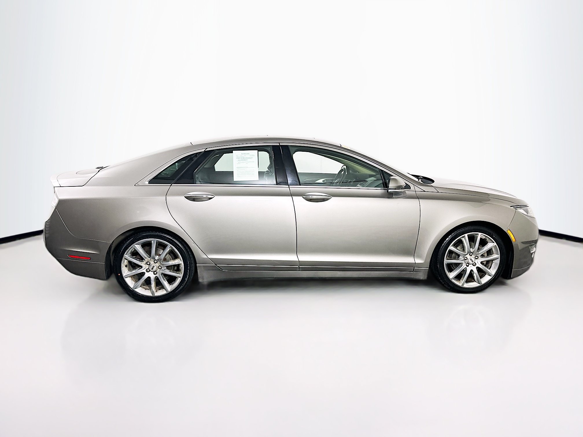 Used 2016 Lincoln MKZ Hybrid w/ Equipment Group 600A Reserve FWD image 10