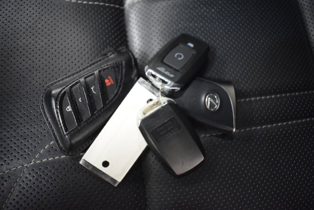Used 2019 Lexus ES 350 Ultra Luxury image 38