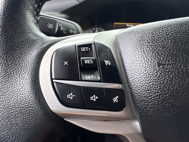Used 2023 Ford Explorer XLT AWD/4WD image 35
