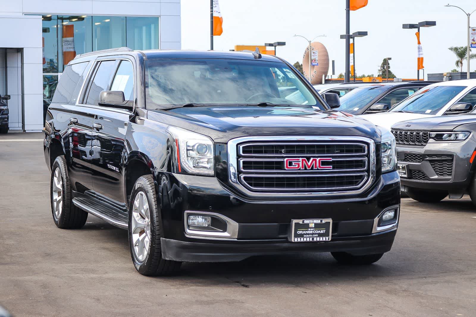 Used 2018 GMC Yukon XL SLT w/ Open Road Package AWD/4WD image 3