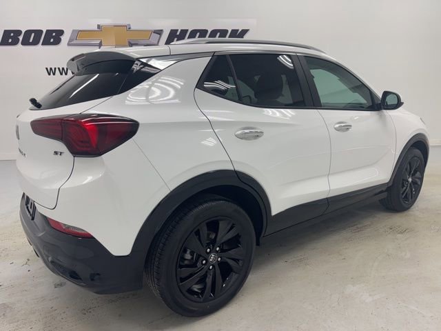 Used 2024 Buick Encore GX Sport Touring FWD image 5