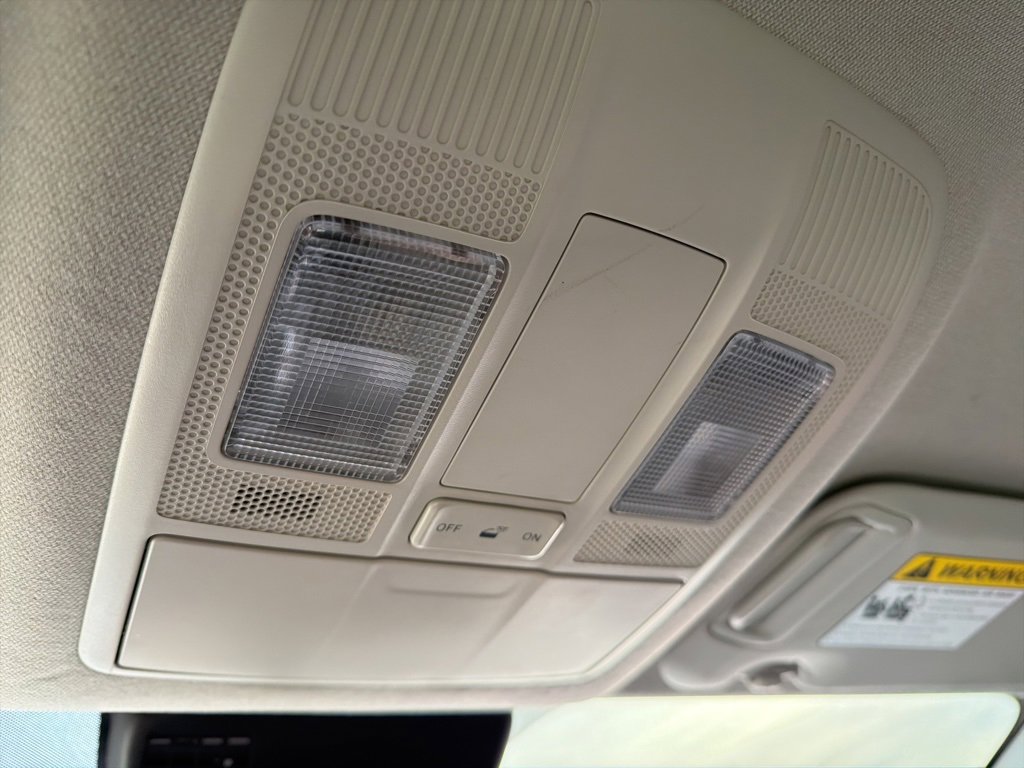 Used 2018 MAZDA MAZDA3 Touring image 22