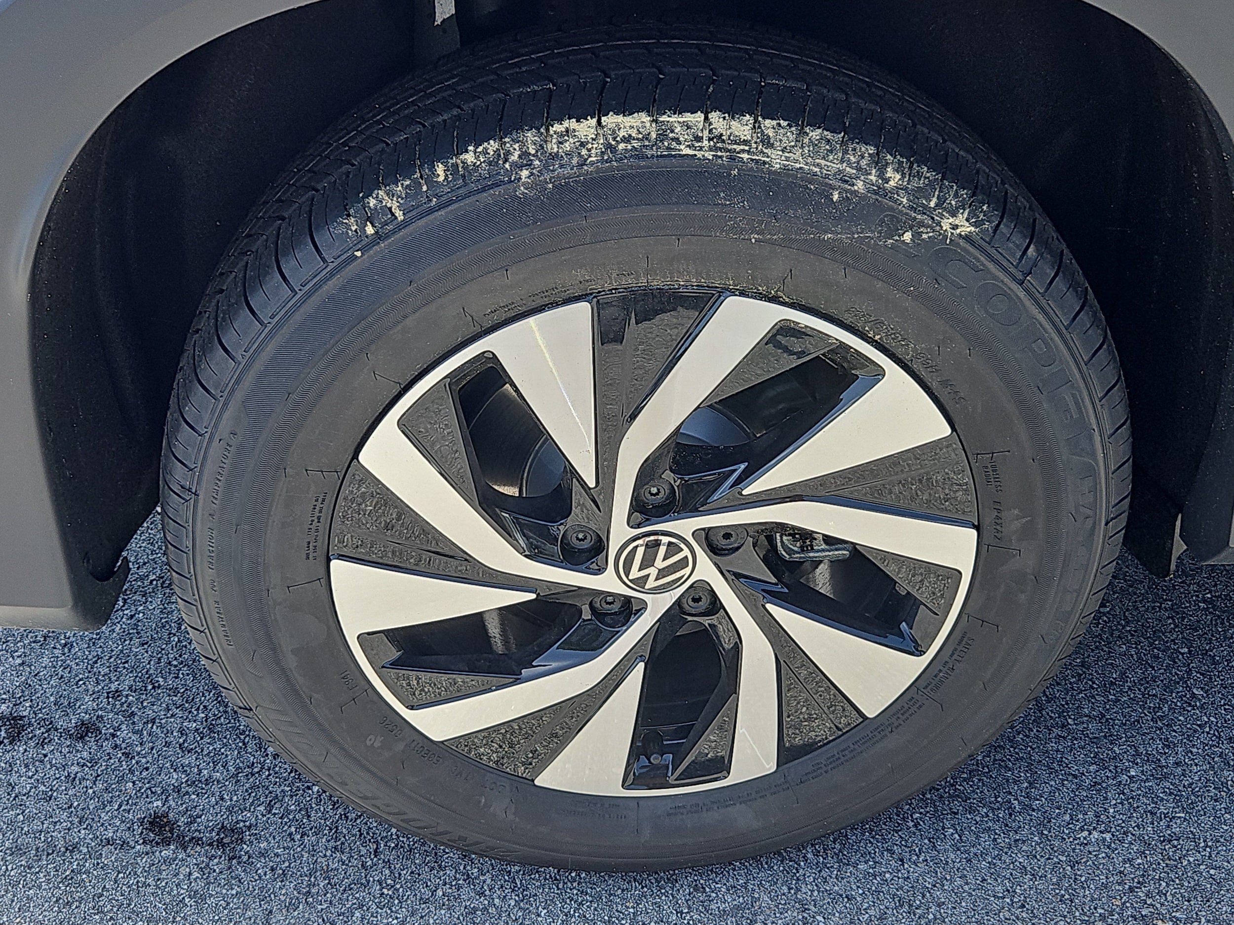 New 2026 Volkswagen Tiguan S AWD/4WD image 2