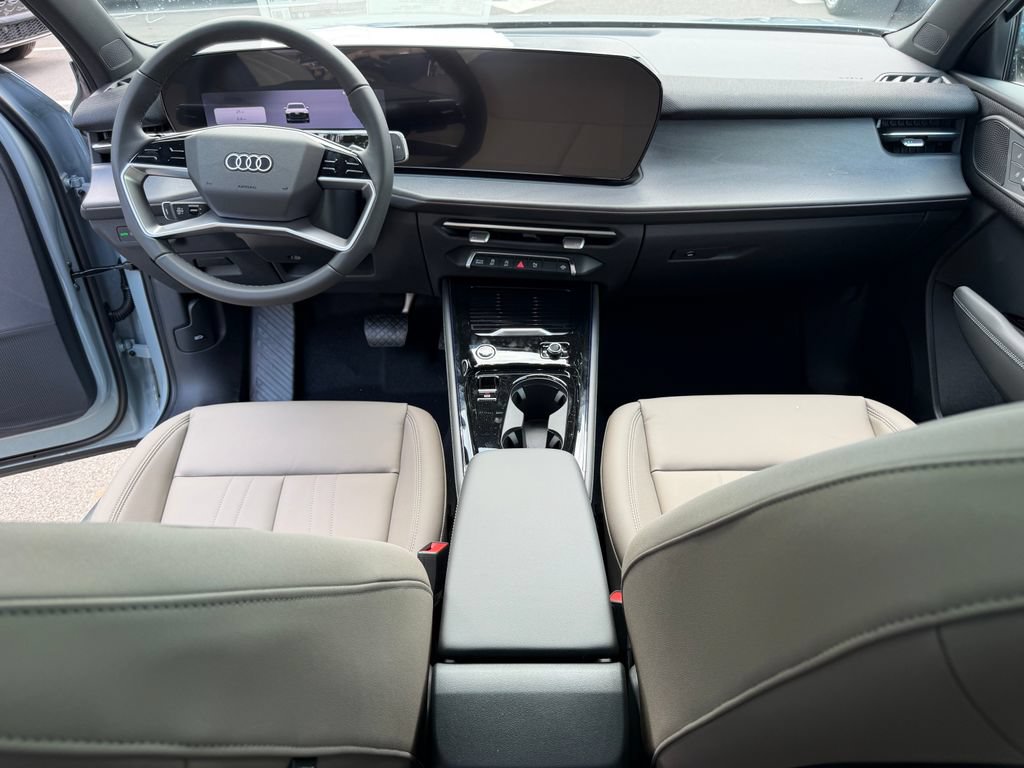 New 2026 Audi Q3 quattro 2.0T AWD/4WD image 17