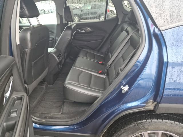 Used 2023 GMC Terrain SLT image 12