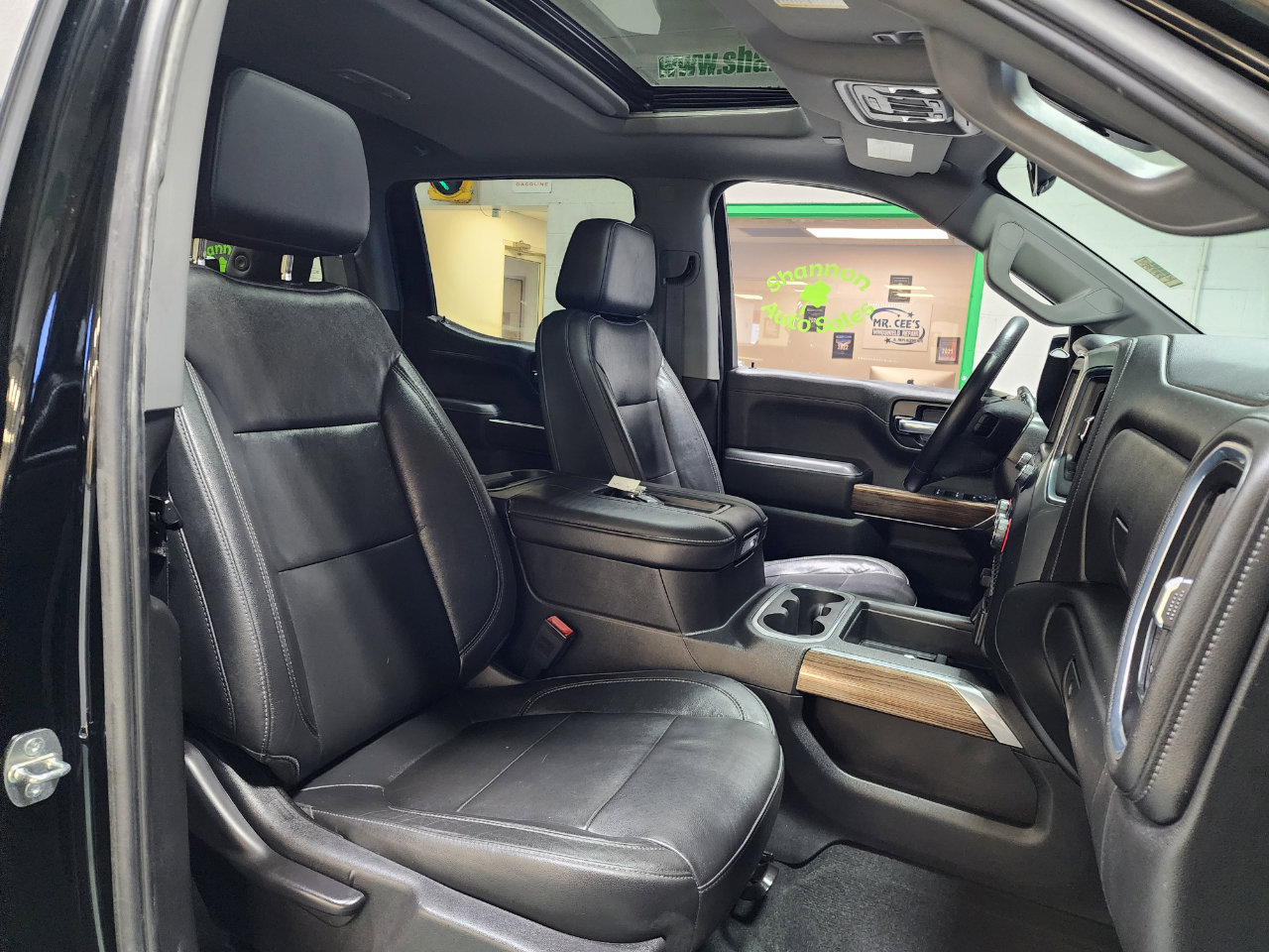 Used 2020 Chevrolet Silverado 1500 LT Trail Boss image 25