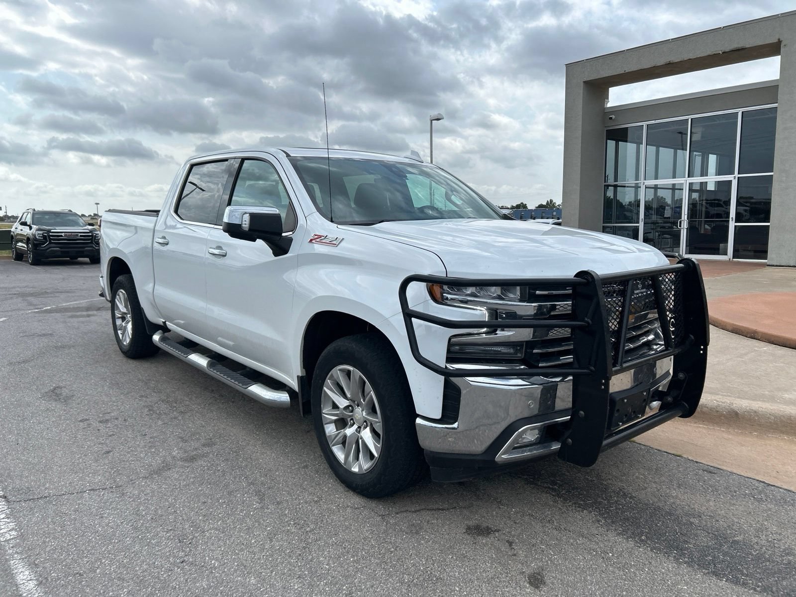 Used 2021 Chevrolet Silverado 1500 LTZ w/ LTZ Premium Texas Edition AWD/4WD image 3