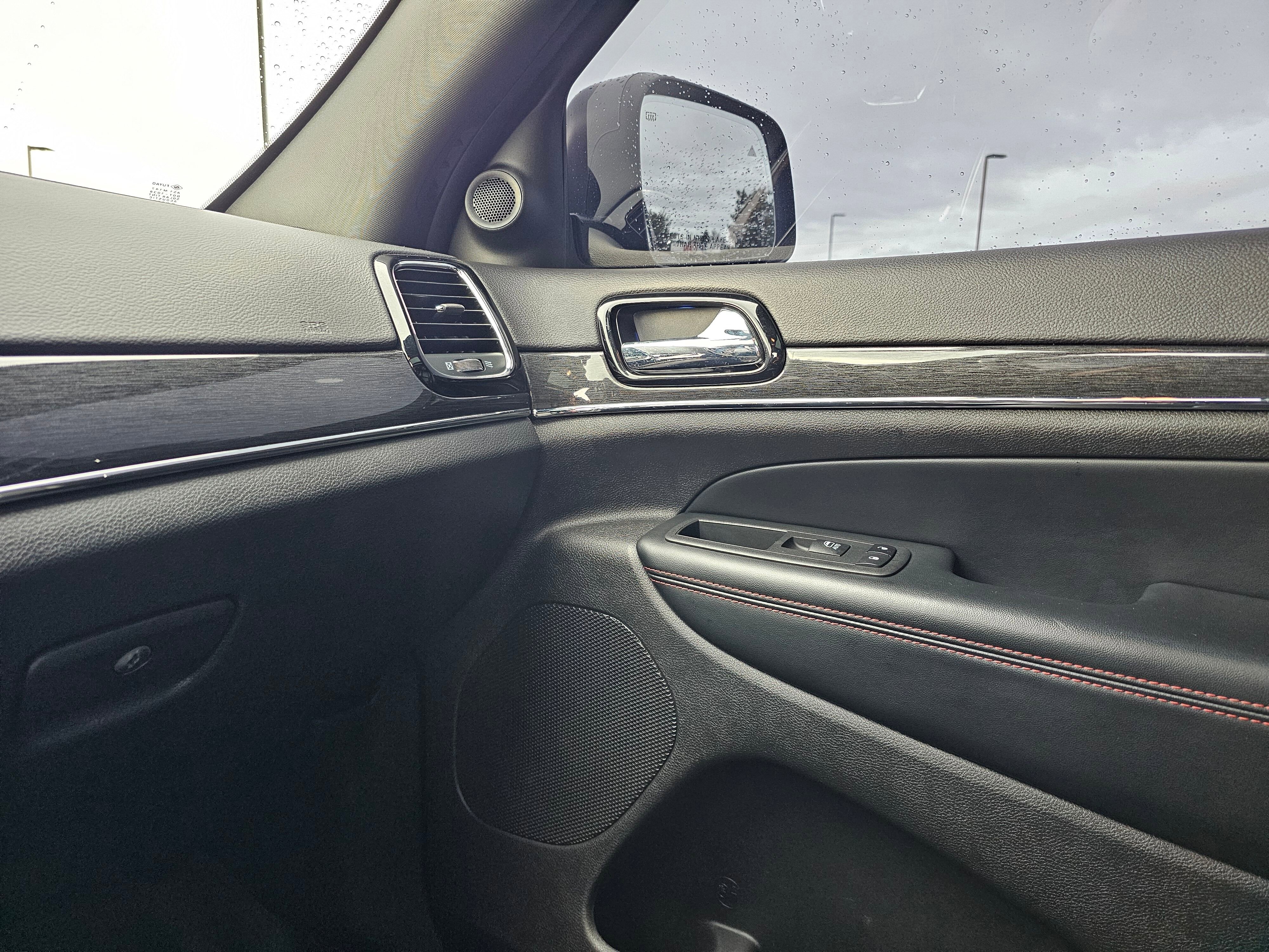 Used 2020 Jeep Grand Cherokee Trailhawk w/ Trailhawk Luxury Group image 26