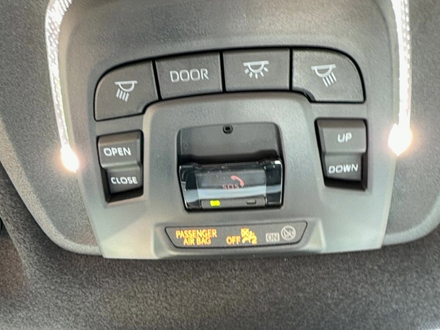 Used 2024 Toyota Corolla Cross AWD Hybrid image 13