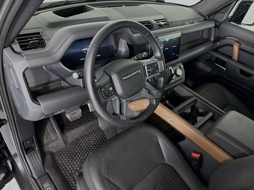 Certified 2024 Land Rover Defender 110 X AWD/4WD image 9