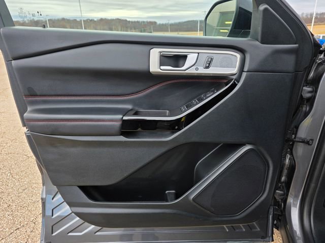 Certified 2023 Ford Explorer ST-Line image 6