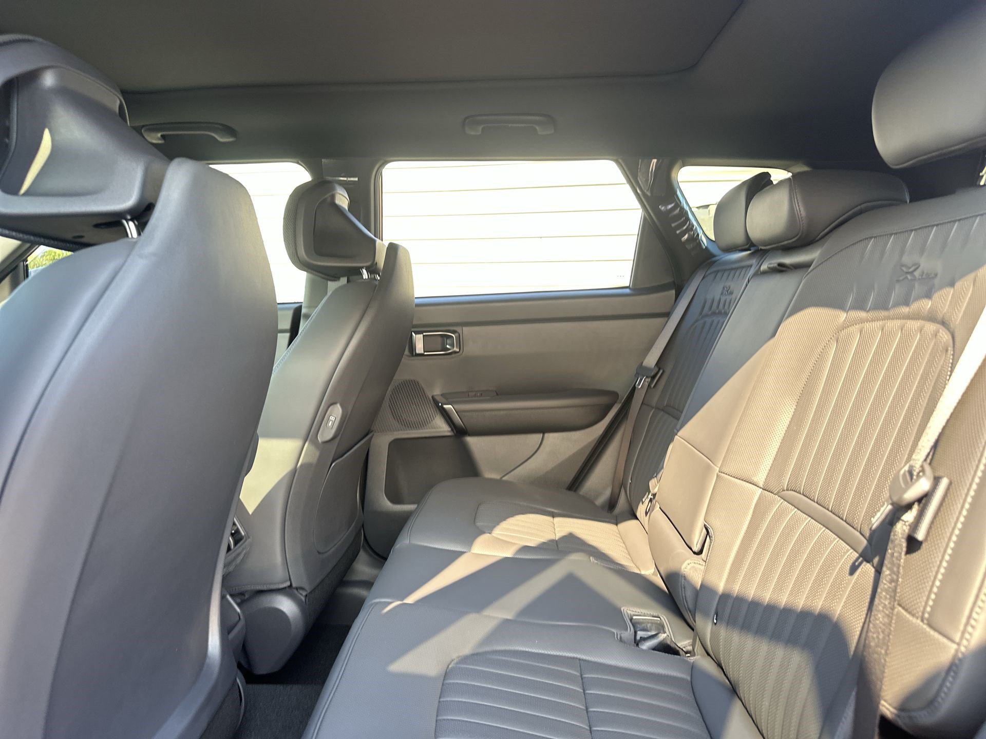 New 2027 Kia Seltos X-Line S w/ X-Line S Premium Package AWD/4WD image 22