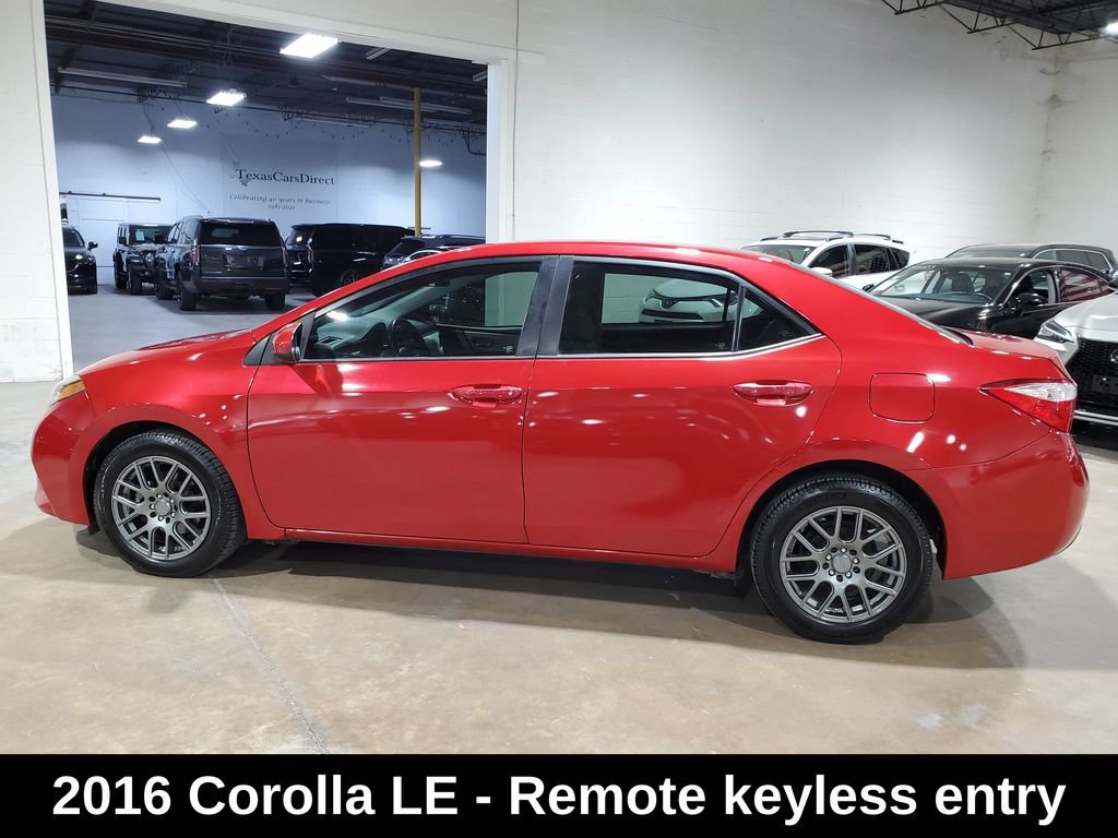 Used 2016 Toyota Corolla LE FWD image 12