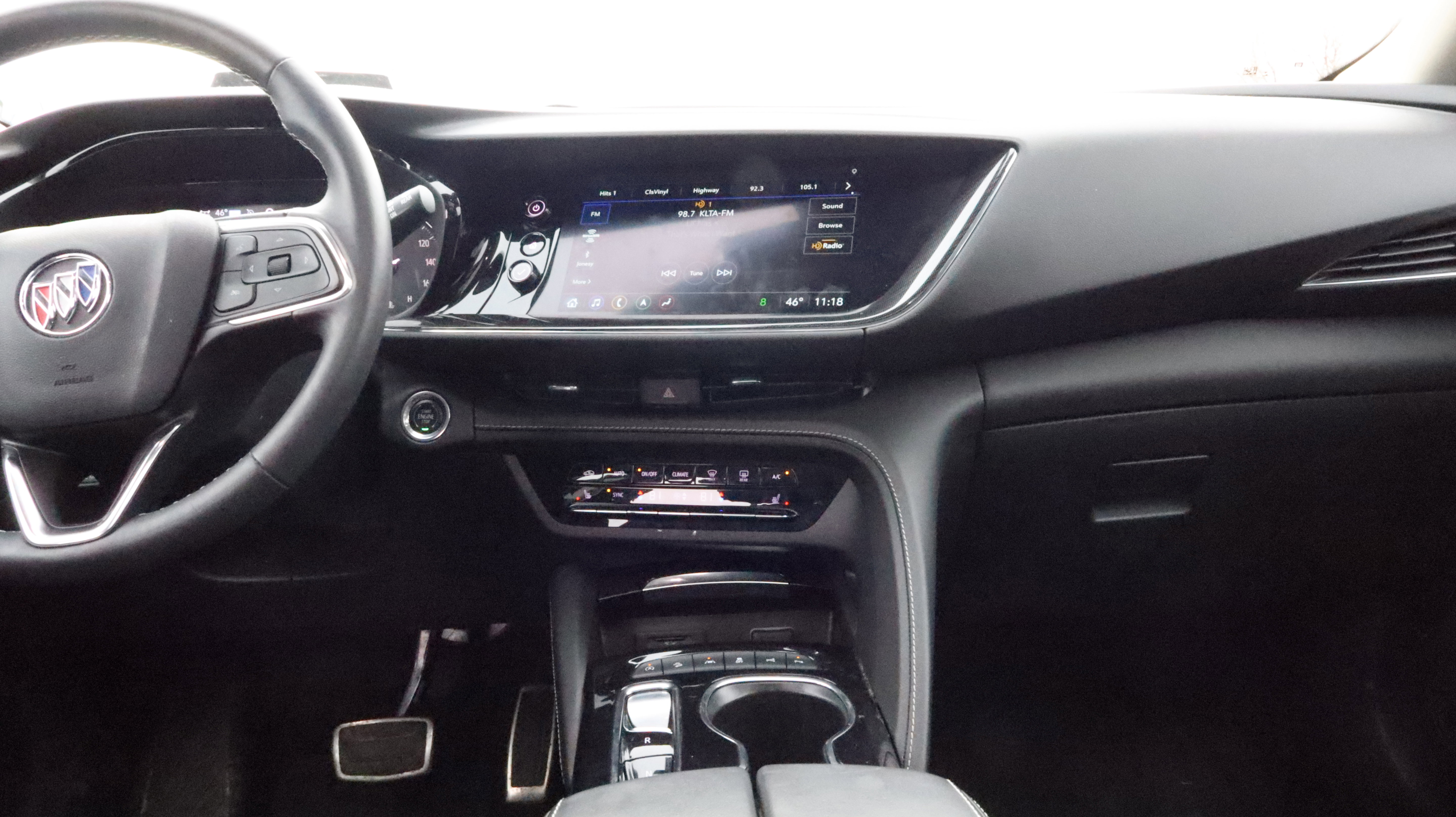 Certified 2022 Buick Envision Essence w/ Technology Package II AWD/4WD image 11