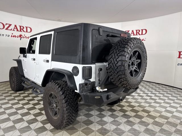 Used 2015 Jeep Wrangler Unlimited Rubicon w/ Connectivity Group image 6