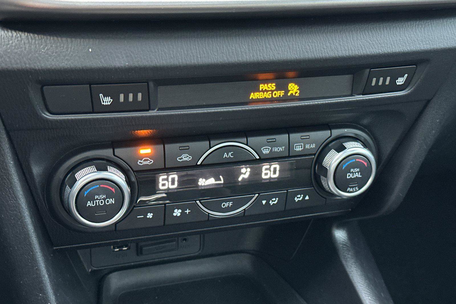 Used 2017 MAZDA MAZDA3 Touring w/ Popular Equipment Package image 19