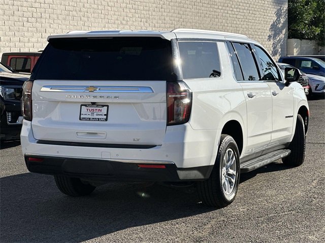 Used 2023 Chevrolet Suburban LT image 4